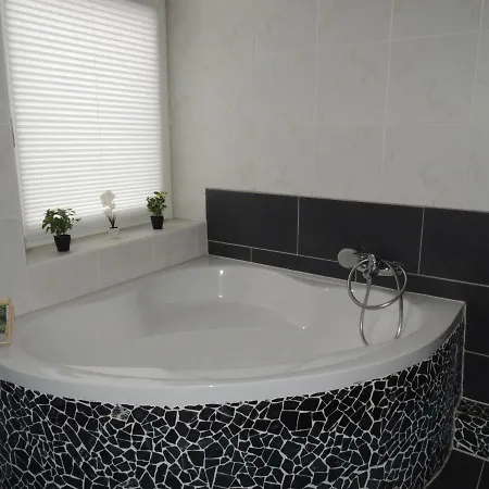 Zentrales Apartment In Gelsenkirchen Zewnętrze zdjęcie